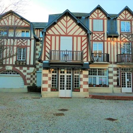 Le Petit Cabourg De La Cour Normande Studio Coeur De Ville -1 A 2 Personness Zewnętrze zdjęcie