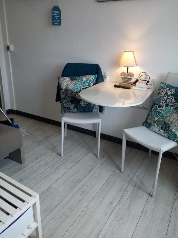 Le Petit Cabourg De La Cour Normande Studio Coeur De Ville -1 A 2 Personness Zewnętrze zdjęcie